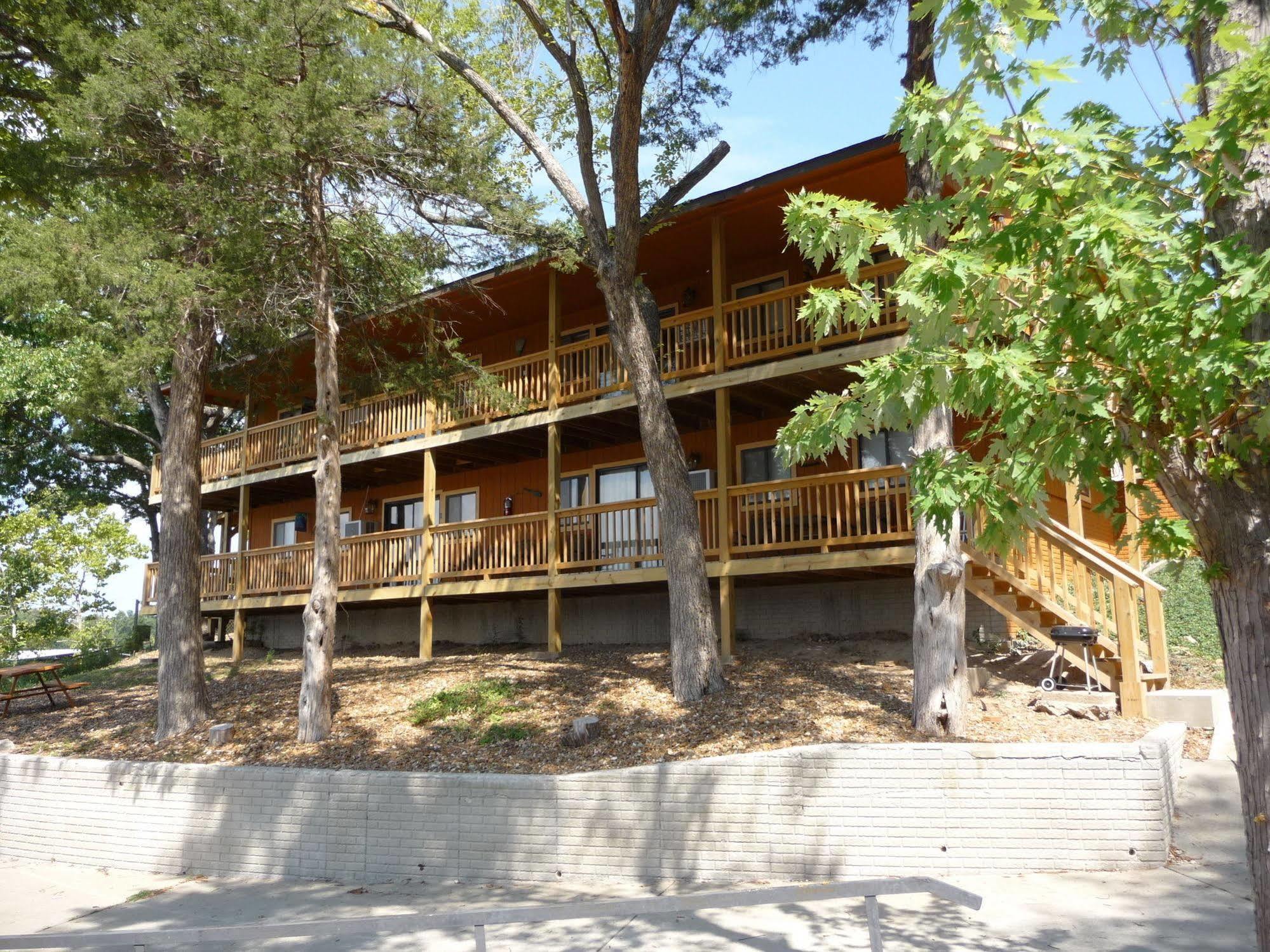 Wilsons On The Lake Camdenton Bagian luar foto