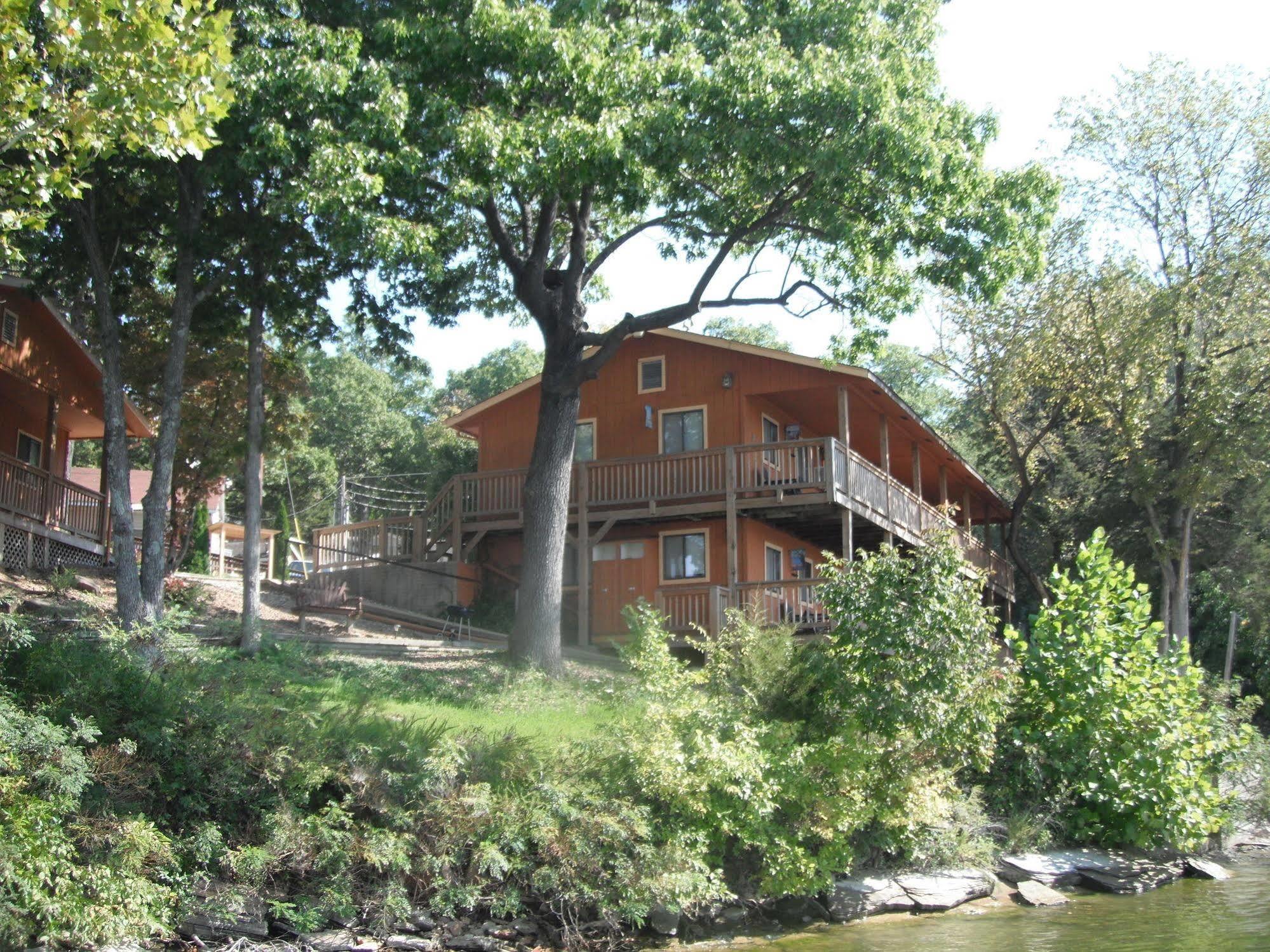 Wilsons On The Lake Camdenton Bagian luar foto